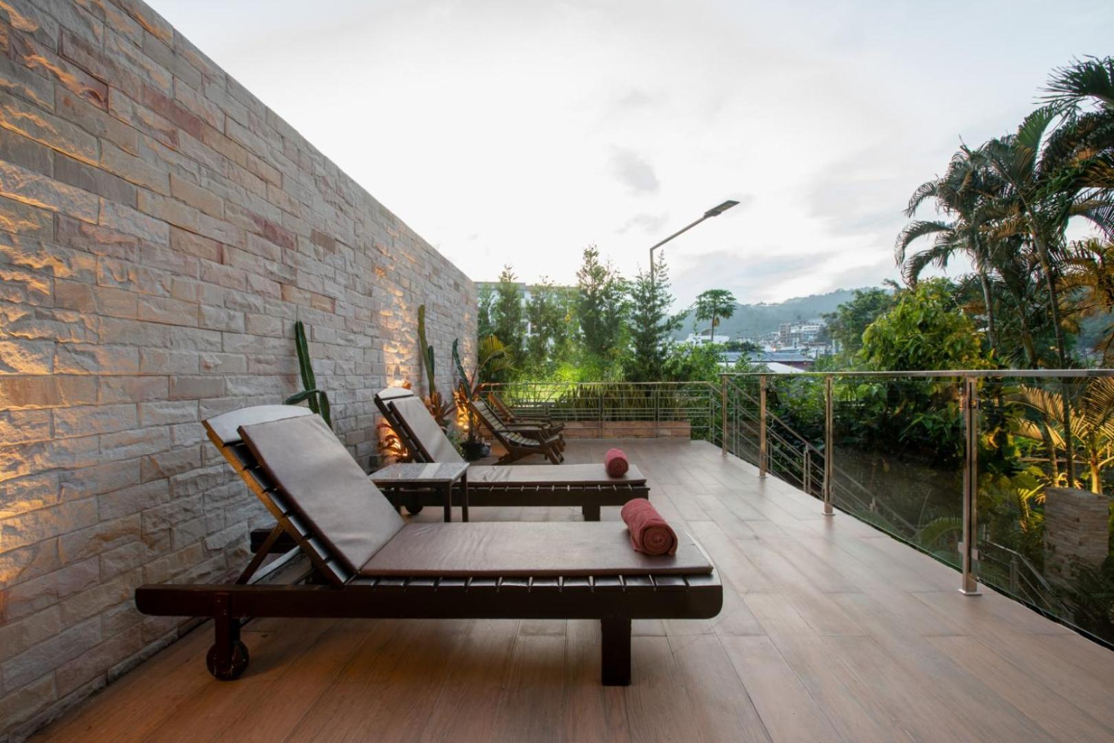 Orchid Garden Hotel Patong Exterior photo