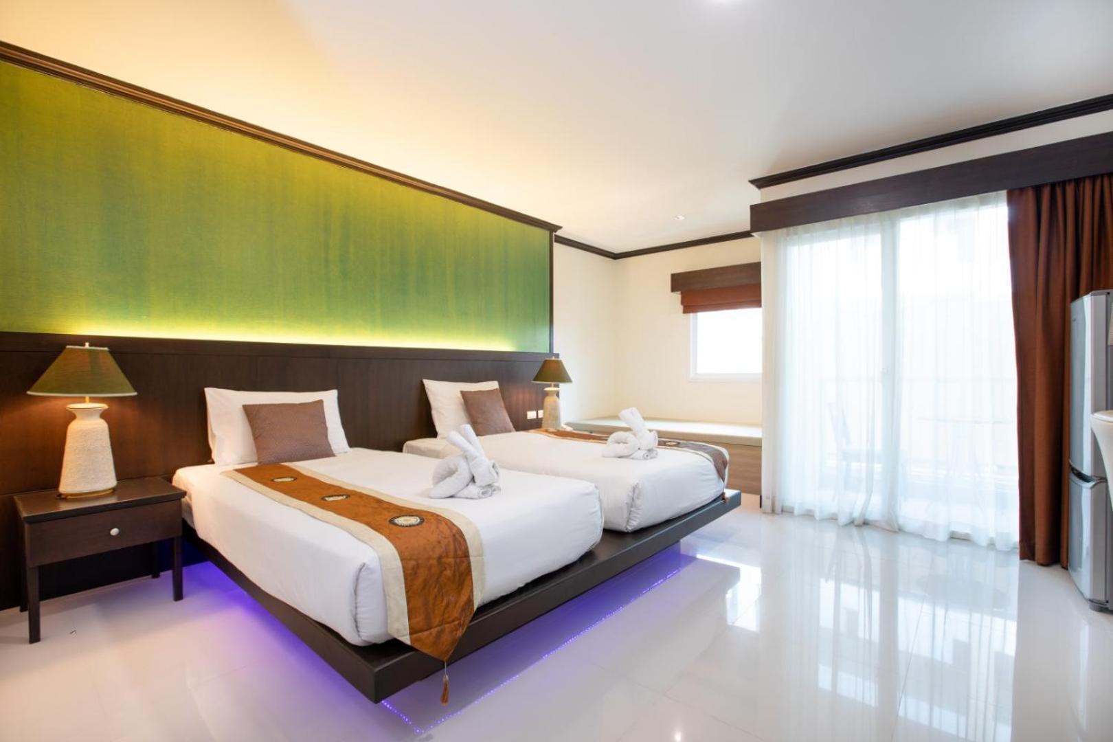 Orchid Garden Hotel Patong Exterior photo