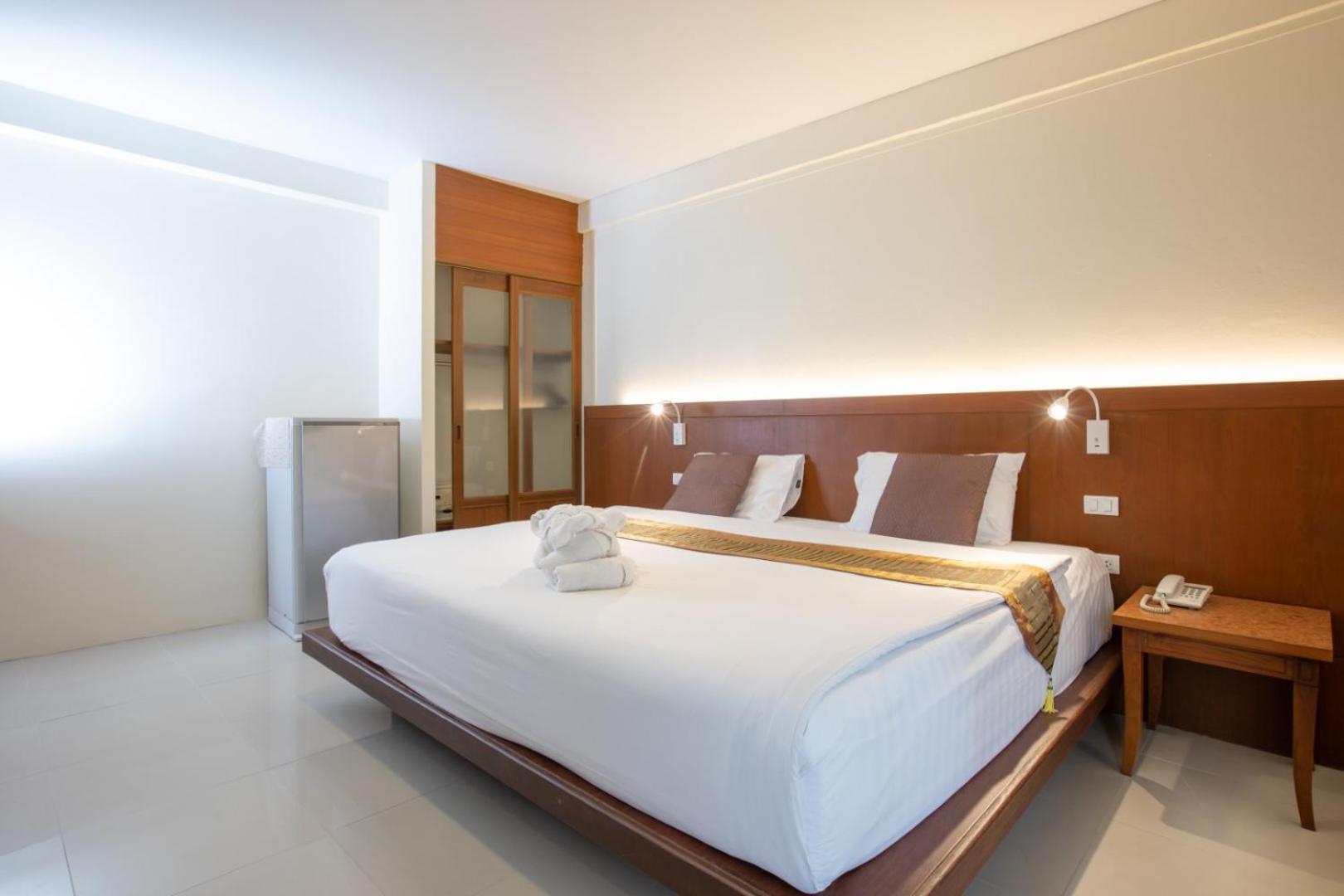 Orchid Garden Hotel Patong Exterior photo