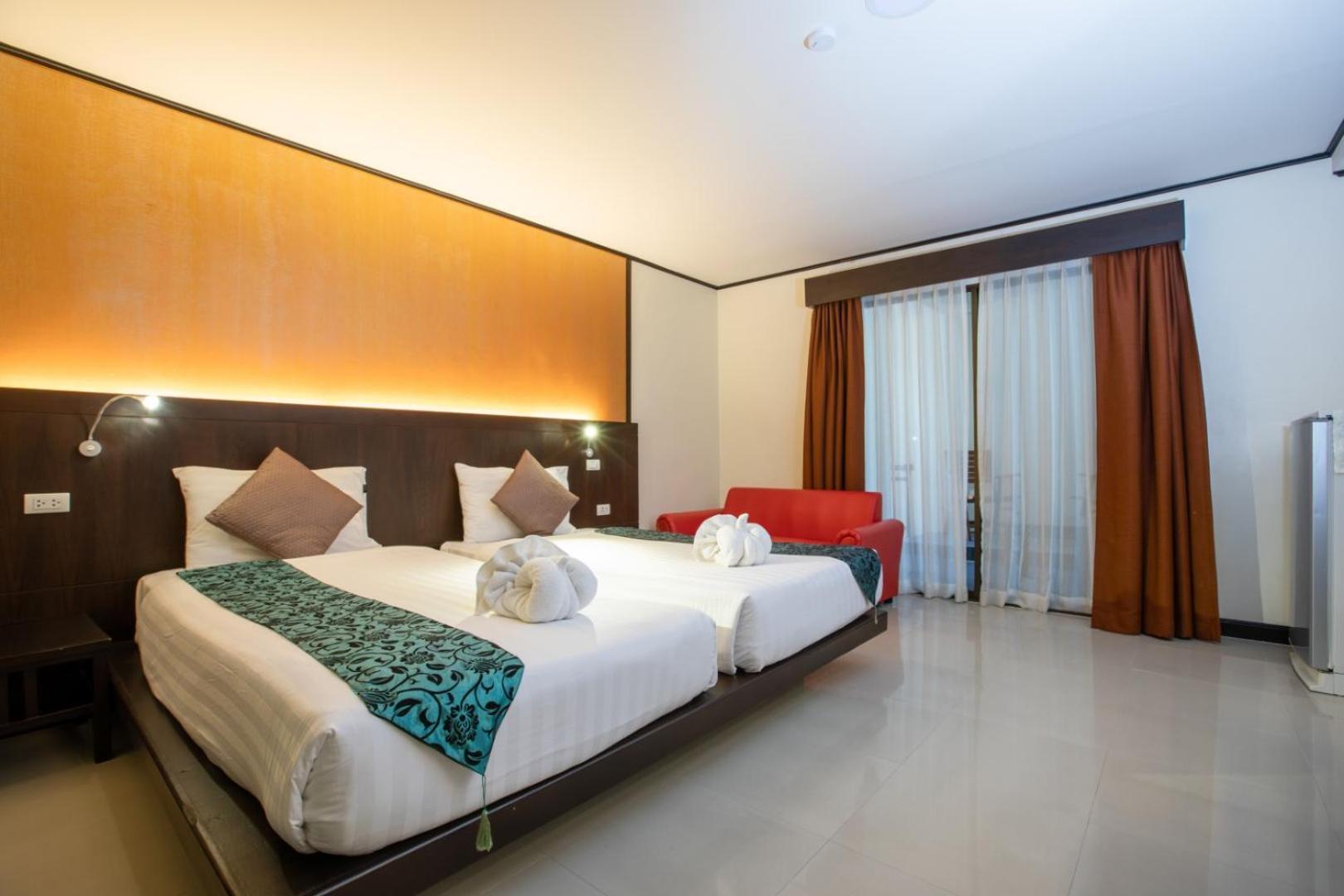 Orchid Garden Hotel Patong Exterior photo